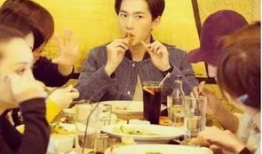 娱乐圈吃瓜打牌的是谁呀,娱乐圈打牌吃瓜事件主角揭秘